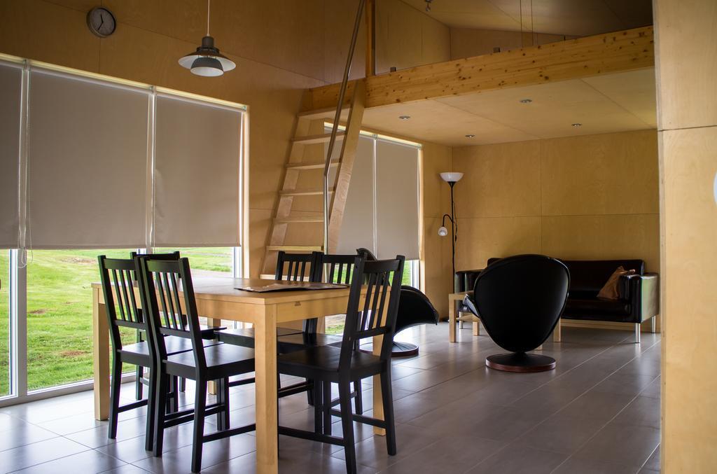 Einishus Cottages Laugar  Rom bilde
