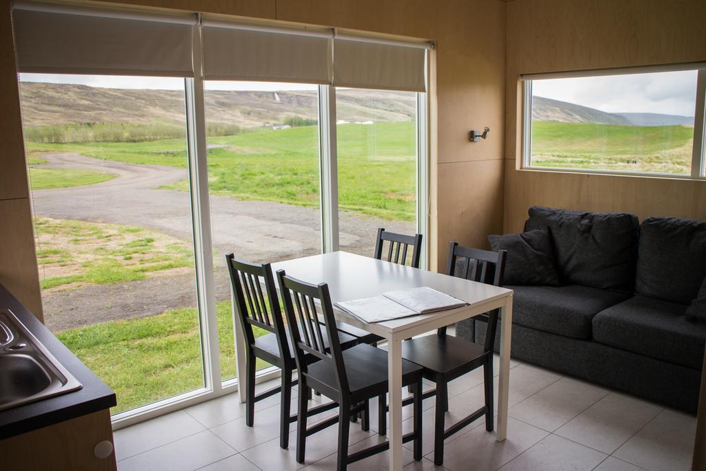 Einishus Cottages Laugar  Rom bilde