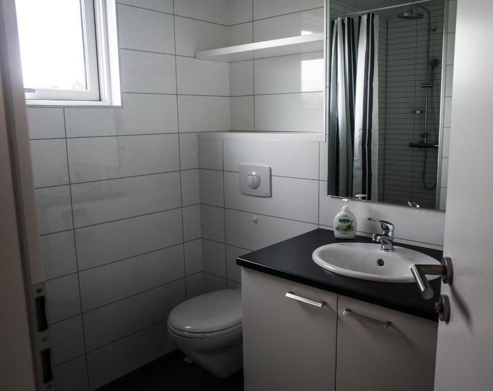Einishus Cottages Laugar  Rom bilde